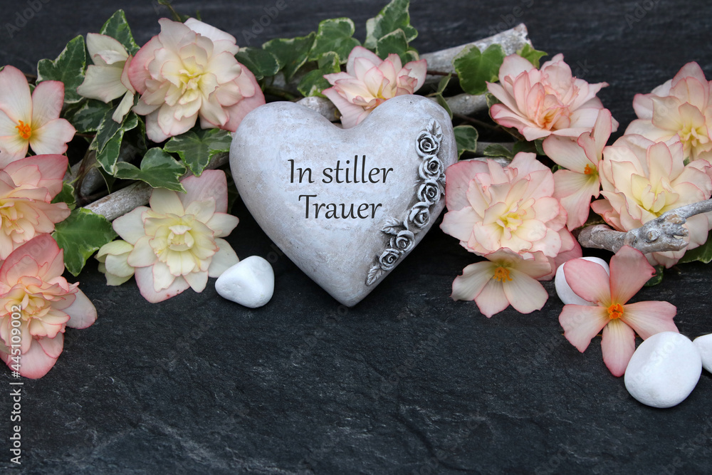 Herz mit dem Spruch in stiller Trauer Stock Photo Adobe Stock