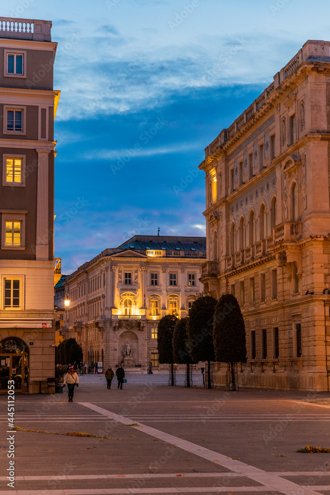 One night in Trieste. Atmospheres of Central Europe.