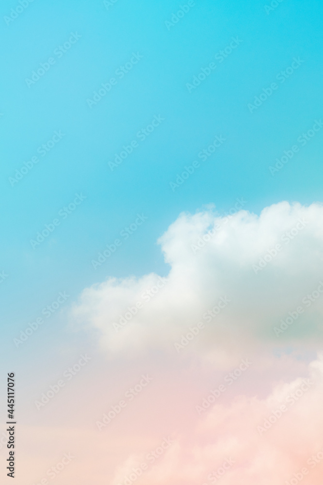 Obraz premium Pastel pink blue gradient sky with clouds background