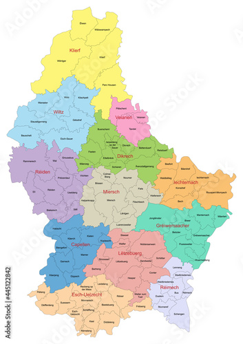 Carte du Luxembourg avec représentation des divisions par cantons et communes - Libellés des divisions administratives en Luxembourgeois - Textes vectorisés et non vectorisés sur calques séparés