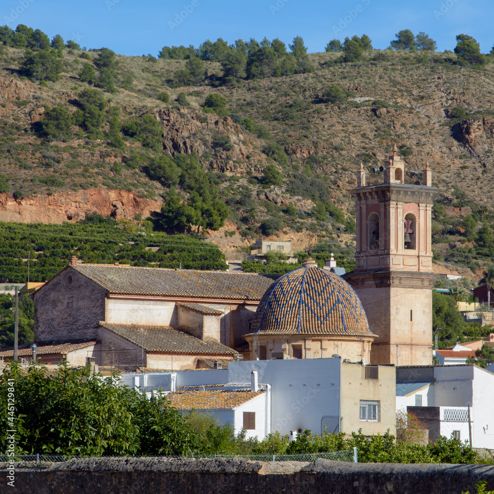 Iglesia de Sant Jaume en la población de Petrés, en la provincia de Valencia. Comunidad Valenciana. España. Europa