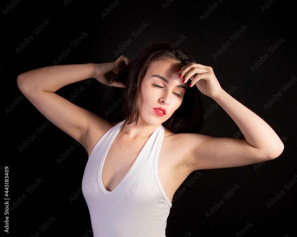 Mujer posando 2 Mujer posando 2
