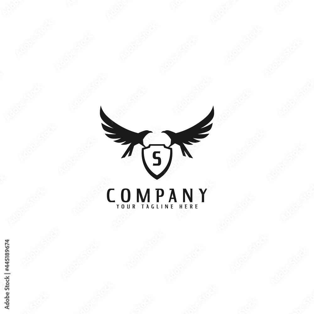Fototapeta premium shield eagle logo design. logo template