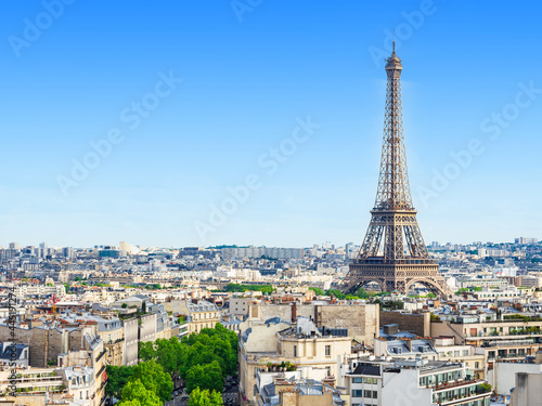 パリ　凱旋門から眺めるエッフェル塔 photo