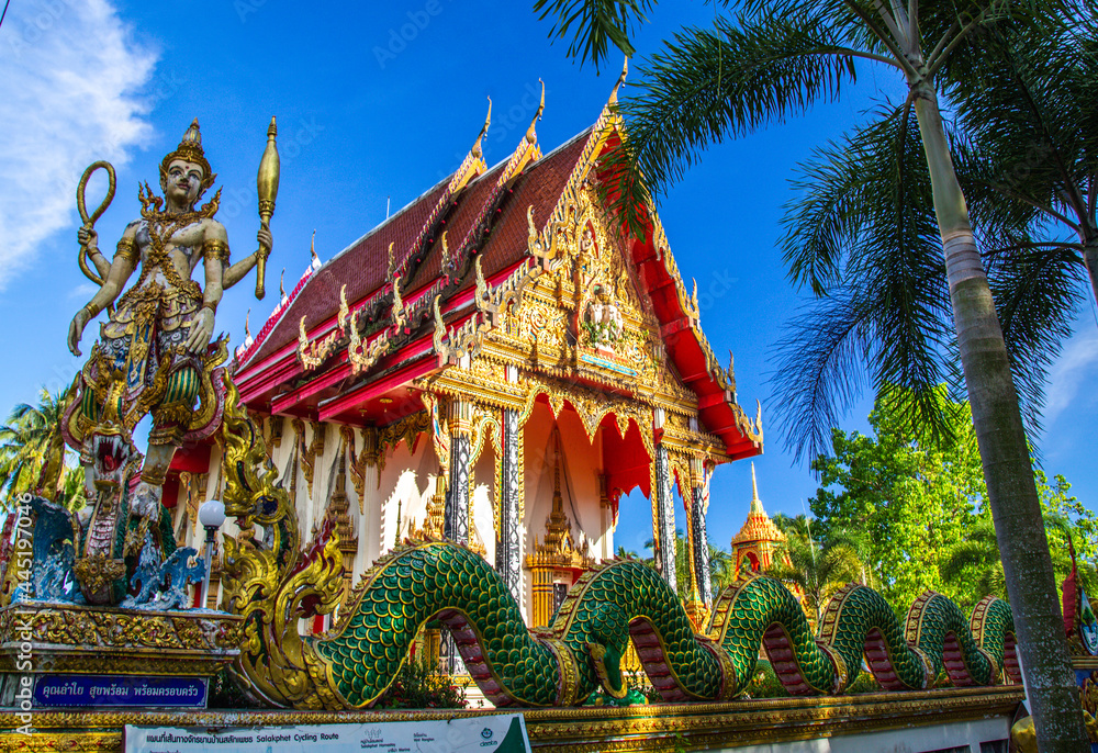 Obraz premium Wat Salak Petch in koh Chang, Trat, Thaiand