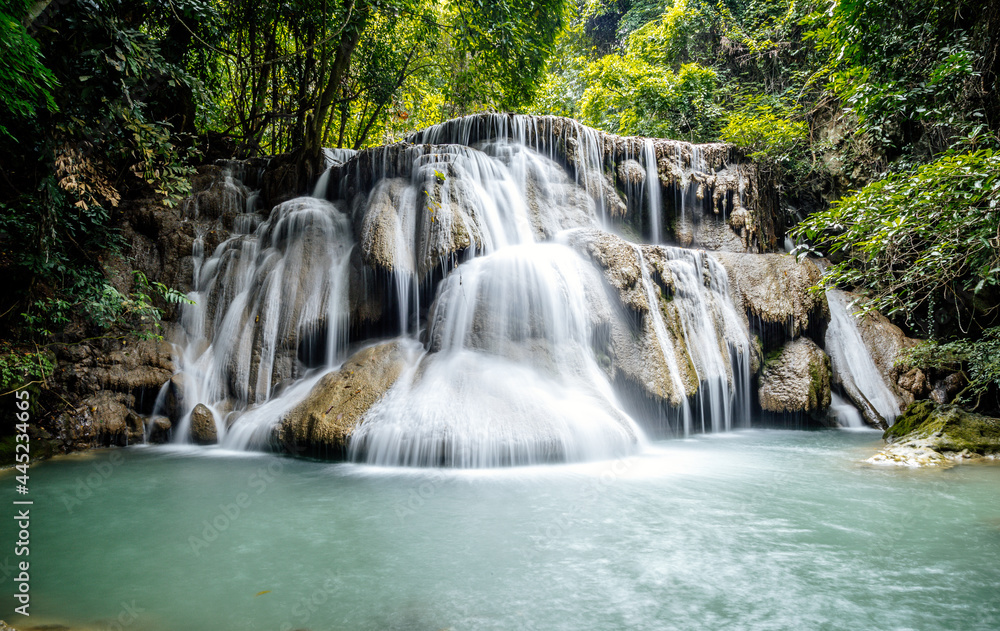 Khuean Srinagarindra National Park, Huay Mae Khamin Waterfalls, in Kanchanaburi, Thailand Khuean Srinagarindra National Park, Huay Mae Khamin Waterfalls, in Kanchanaburi, Thailand