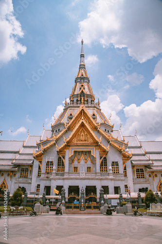 Wat Sothon Wararam Worawihan in Chachoengsao, Thailand