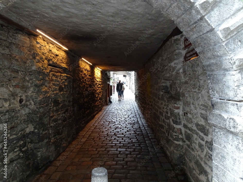 Fototapeta premium Tallinn underground tunnel