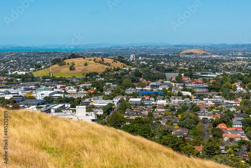 View on Auckland Central Business District from Mount Eden Volcanic Park © imagoDens