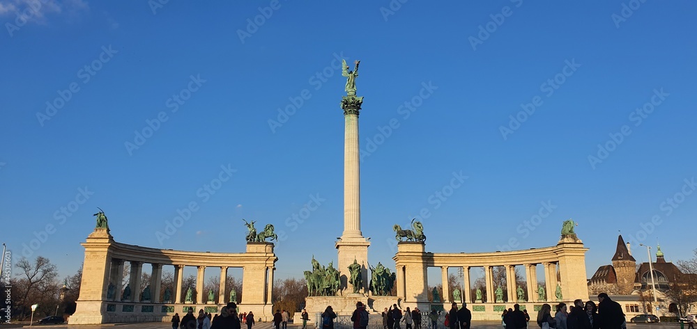 Millenium Monument Budapest

The central feature of Heroes' Square, as well as a landmark of Budapest, is the Millennium Memorial. It is one of the major squares in Budapest, Hungary,