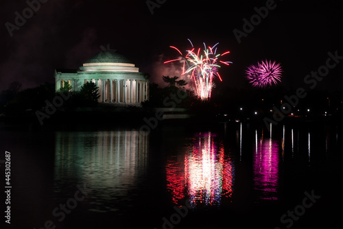 Obraz na płótnie Firework over tidal basin w salonie