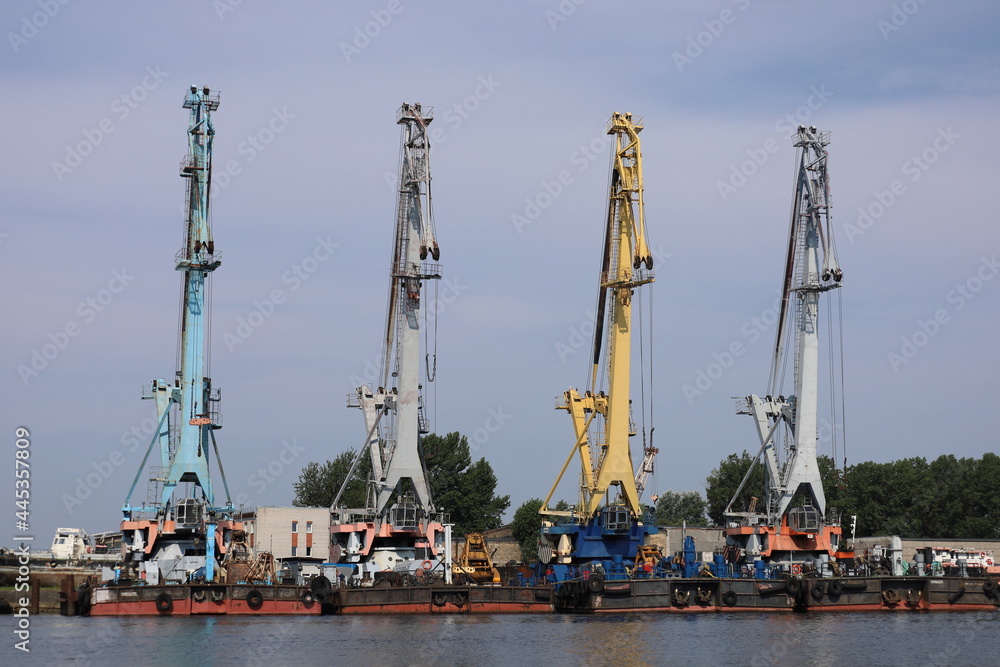 Fototapeta premium cranes in port