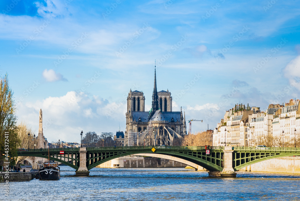 Naklejka premium パリ ノートルダム大聖堂 ※2014年12月撮影