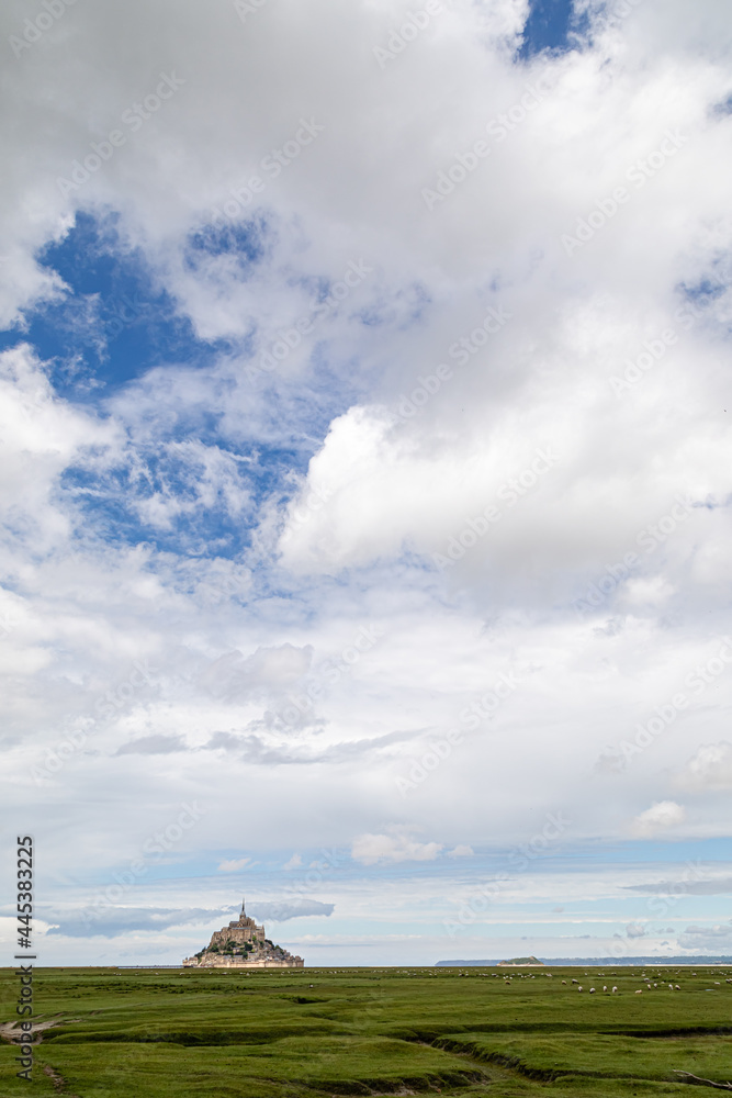 Obraz premium Mont Saint-Michel, in Normandy