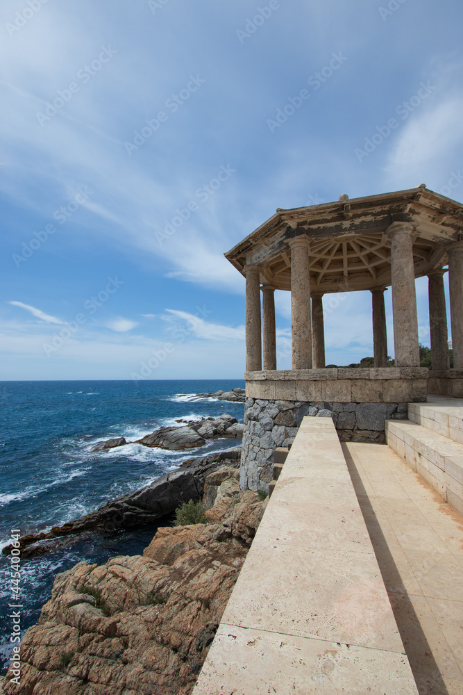 Fototapeta premium Rotunda view point of Cami de Ronda along Costa Brava in S'Agaro, Spain