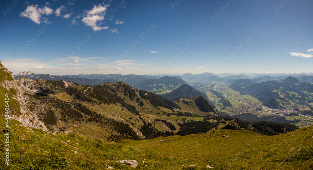 Naklejka premium Panorama view Vorderes Sonnwendjoch mountain in Tyrol, Austria
