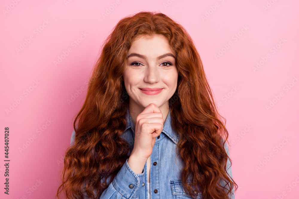 Photo of thoughtful cute young lady dressed jeans smiling arm chin isolated pink color background Photo of thoughtful cute young lady dressed jeans smiling arm chin isolated pink color background