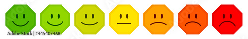 Sieben Achtecke Feedback Gesichter Grün Zu Rot
