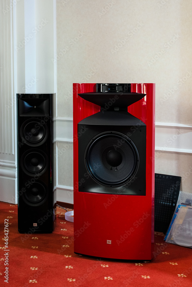 MOSCOW, RUSSIA - MAY 23, 2021: JBL k2s4800 speaker system in a hotel room  at the Hi-Fi and High End Show foto de Stock | Adobe Stock