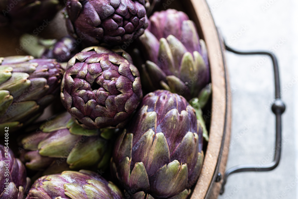 Obraz premium Purple Baby Artichoke 4