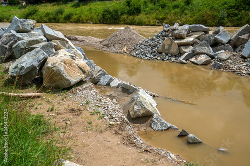 Wasserbau und Hochwasserschutz an der Ammer in Weilheim photo