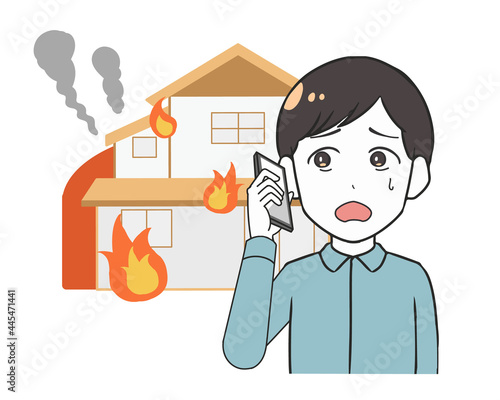火災　2階建て　スマホで通報　男性