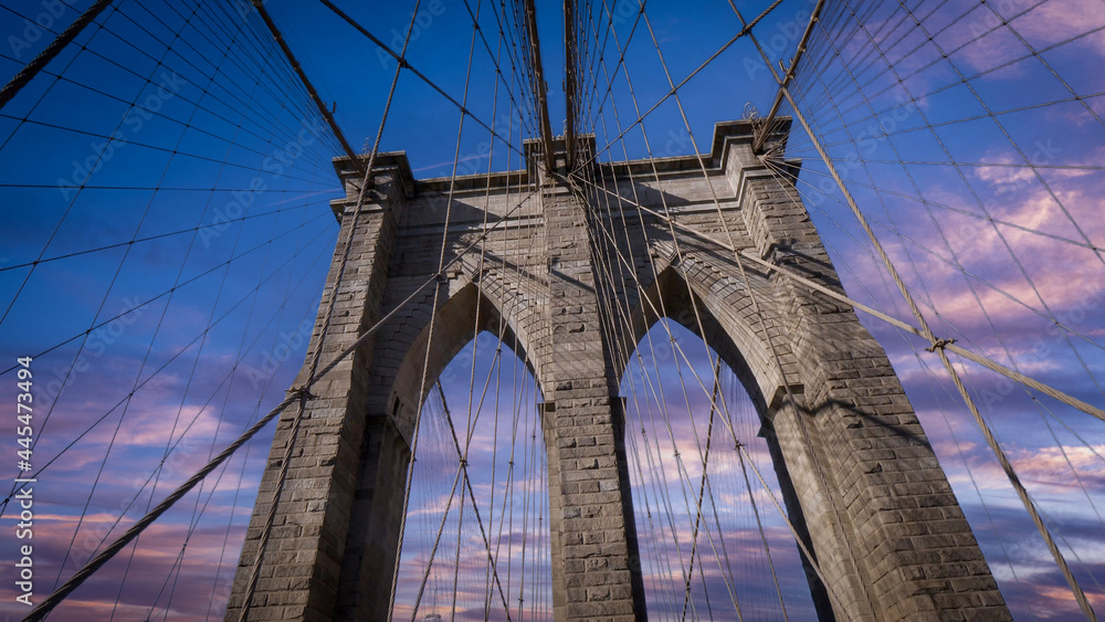 Naklejka premium Famous Brooklyn Bridge in New York