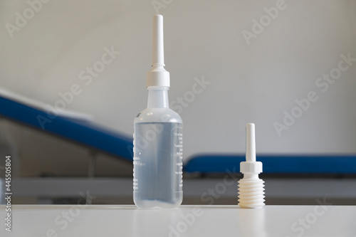 Tableau sur toile Comparison between evacuative enema and micro-enema for constipation into nursery