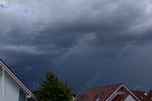 dunkle Regenwolken über Bad Waldsee
