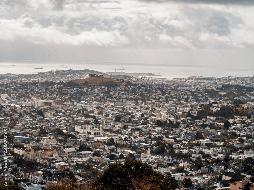 Fototapeta premium aerial view of San Francisco