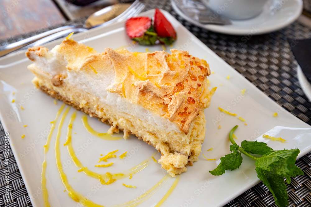 Fresh lemon cake Fresh lemon cake