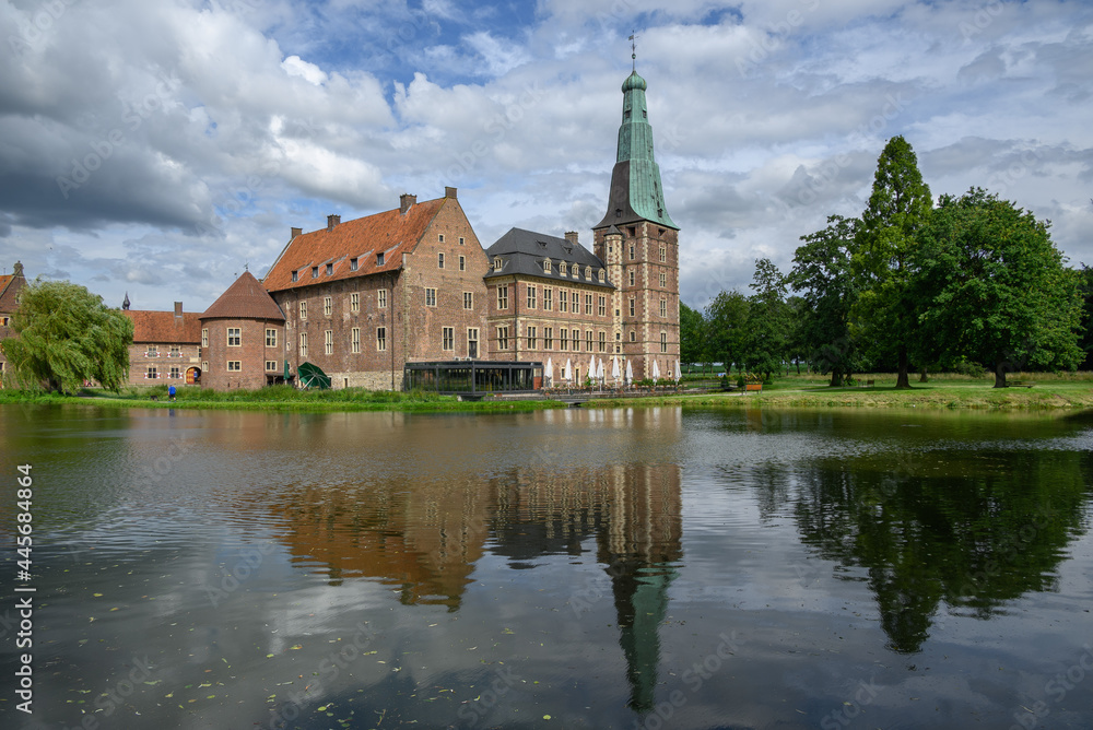 Am Wasserschloss Raesfeld im Münsterland