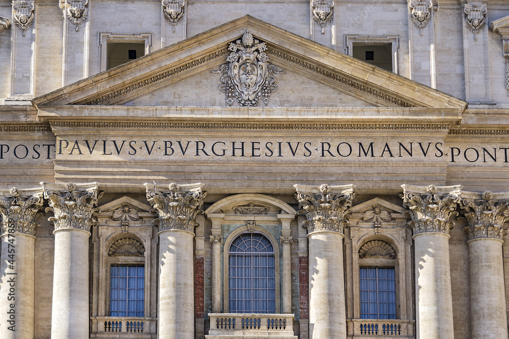 Fototapeta premium St. Peter's Basilica (Consecrated 1626). Papal Basilica of St. Peter in Vatican - the world's largest church, is the center of Christianity. Vatican.