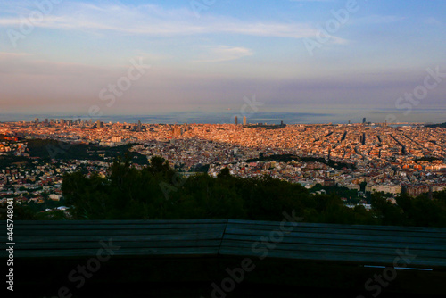 Vistas sobre Barcelona
 photo