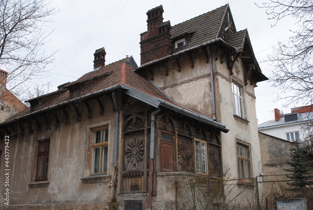 old house in the old town