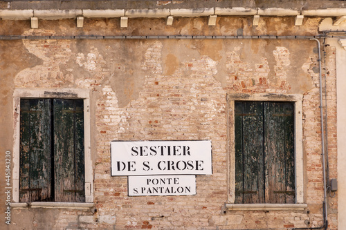 signage sestier de S. Croce - quarter of San Croce - and Ponte San Pantalon - bridge of San Pantalon in Venice
