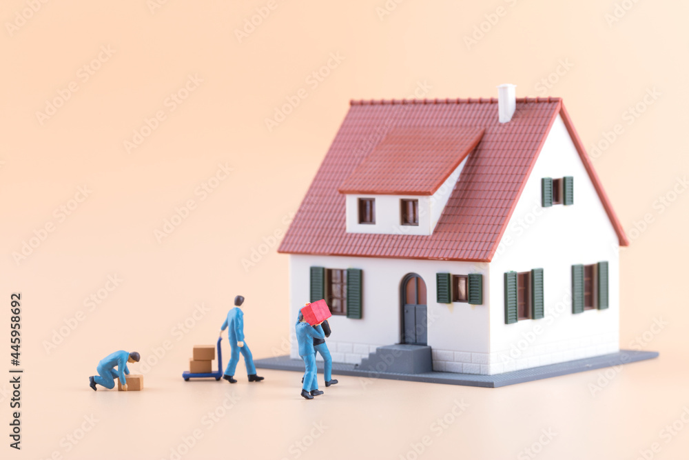 The moving company moves things to the house The moving company moves things to the house