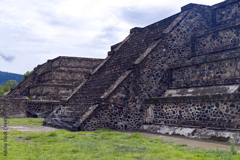Mexico - Teotihuacán Residential Platforms Mexico - Teotihuacán Residential Platforms