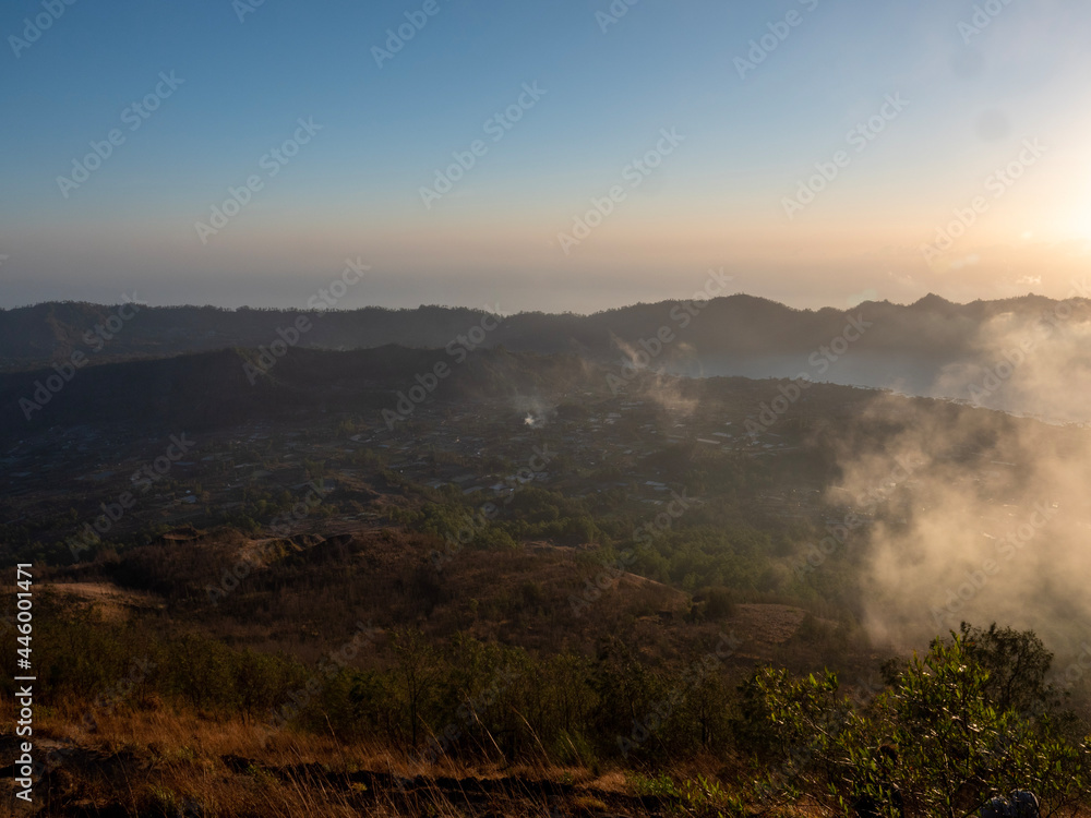 Obraz premium sunrise in the mountains