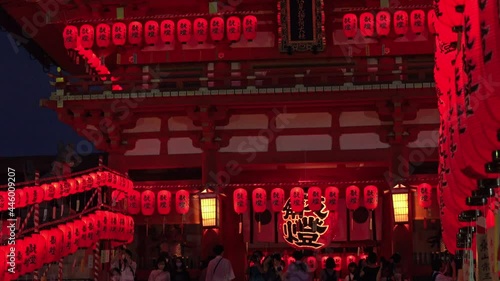 京都 夏の伏見稲荷大社 祭りの景色