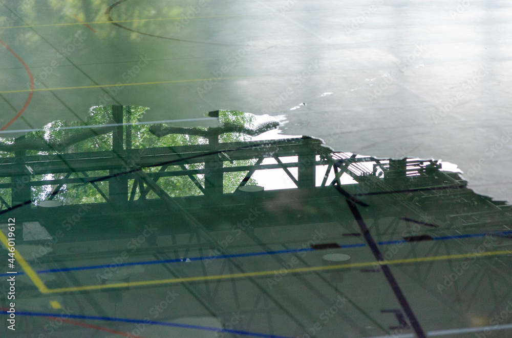 Fototapeta premium Dégâts d'eau dans une salle de gymnastique