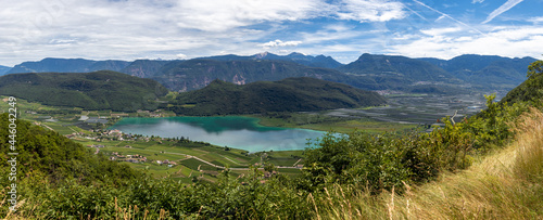 Panorama vom Kalterer See, Südtirol