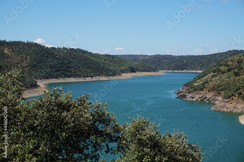 Vistas desde el paque nacional de Monfragüe © LlargoStudios