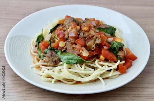 Spaghetti with Pork, Tomato and Sweet Basil