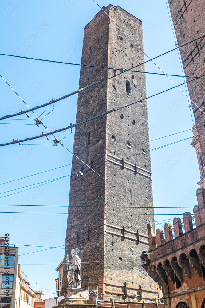 The beautufuli Asinelli Tower in Bologna