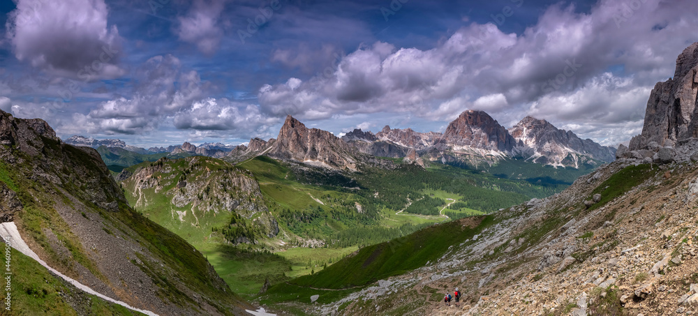 Obraz premium Panorama, Forcella di Giau - Val Cernera, Ra Gusela, Tofana di R