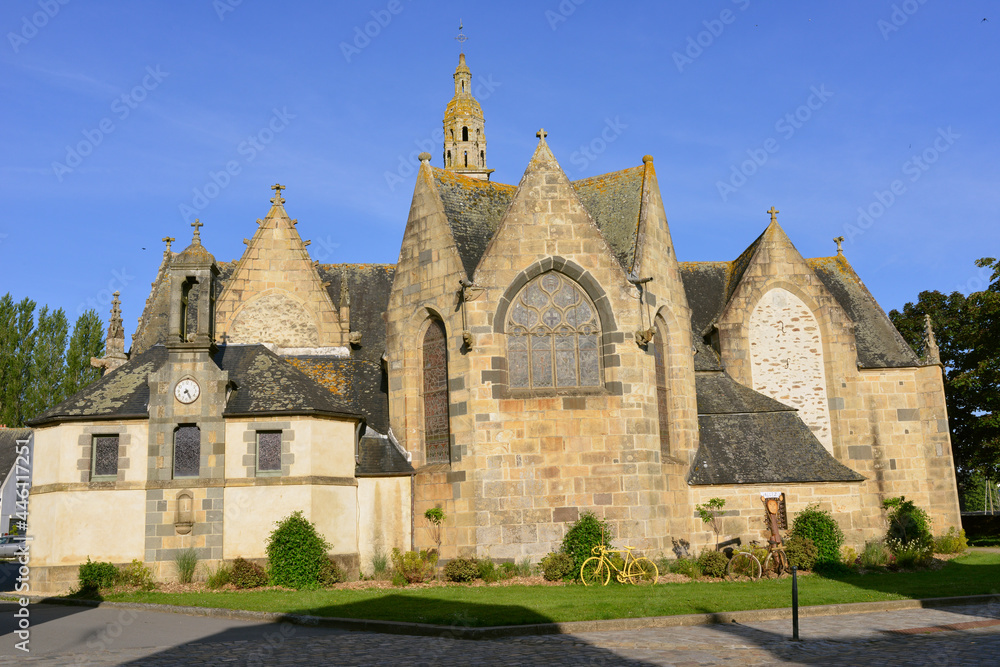 Église Saint-Sauveur (1544 -1680) du village Le Faou (29590), département du Finistère en région Bretagne, France