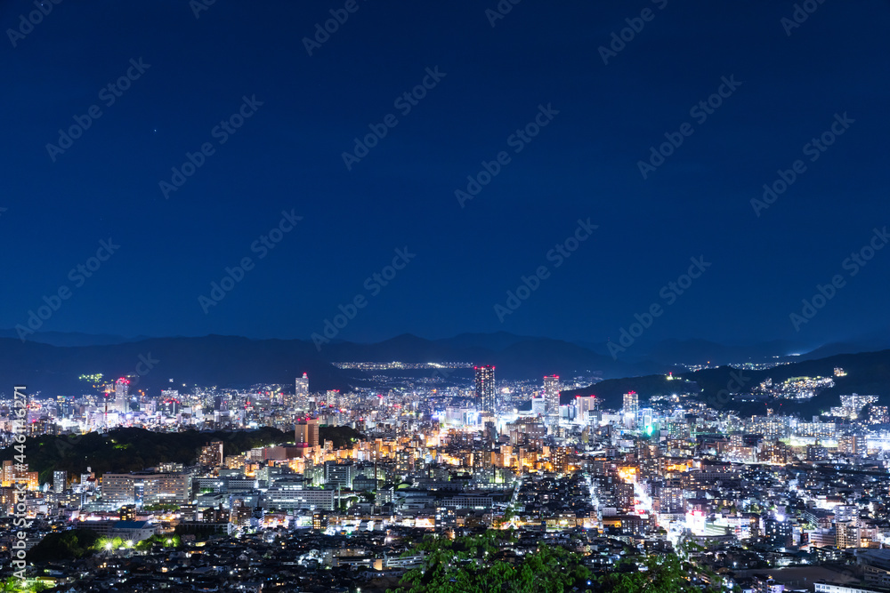 黄金山から広島市街の夜景