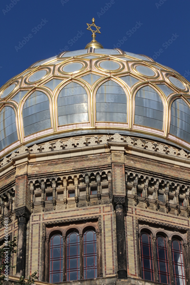 Obraz premium the dome of the cathedral of the holy sepulchre