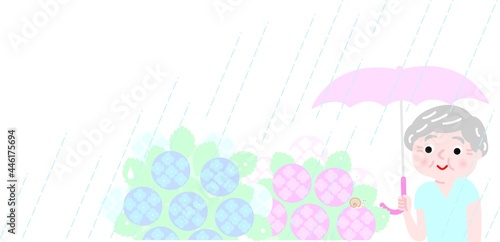 梅雨シニア女性